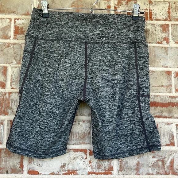 Extreme Fit Gray Heathered Pocket Bike Shorts - Picture 3 of 7